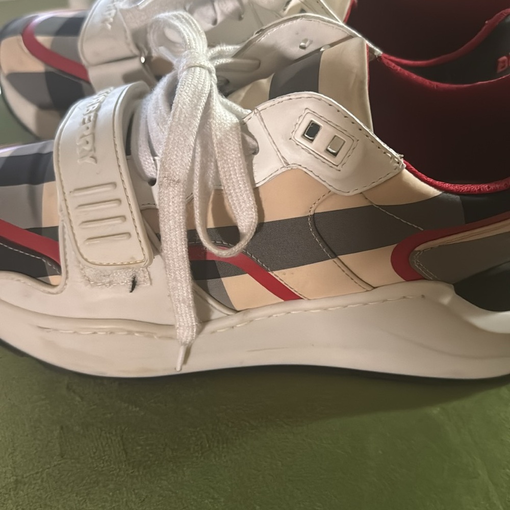Burberry plaid sneakers - Picture 4 of 4
